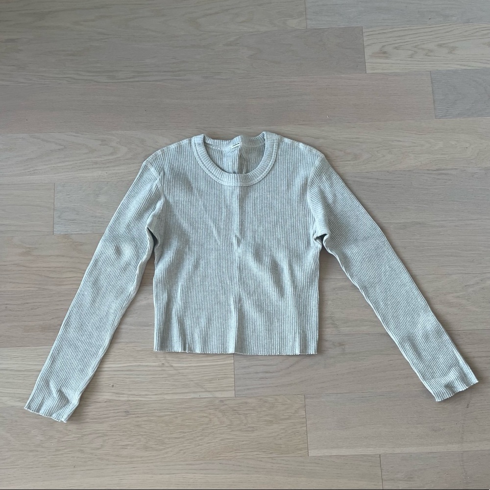 Monrow Raw Long Sleeve Crew Neck Tee in Oat